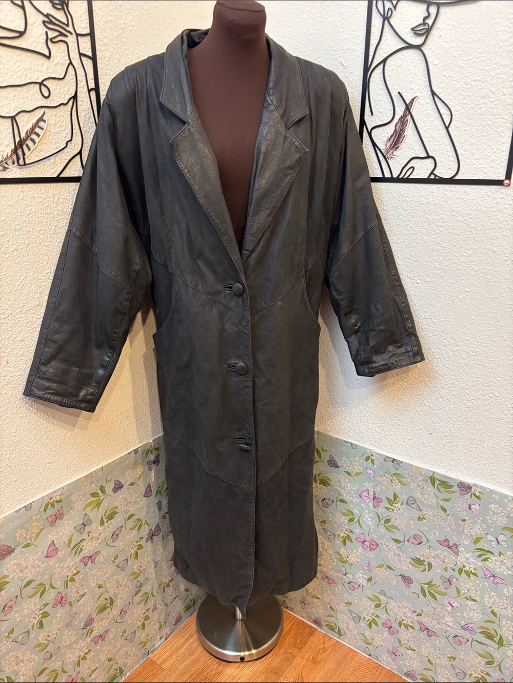 Vintage 1980’s Avanti black genuine leather long jacket trench coat. Size XS